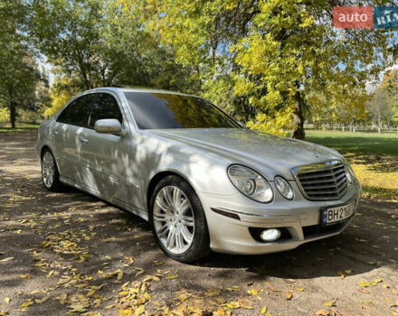 Серый Мерседес Е-Класс, объемом двигателя 2.2 л и пробегом 345 тыс. км за 11300 $, фото 2 на Automoto.ua