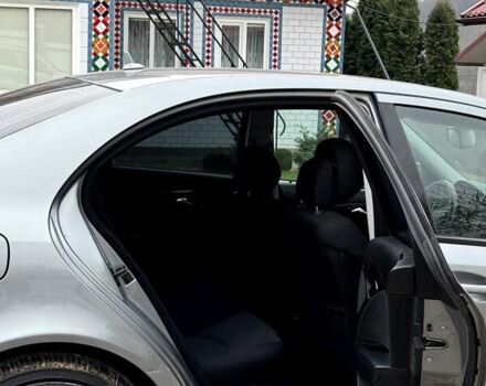 Серый Мерседес Е-Класс, объемом двигателя 2.2 л и пробегом 161 тыс. км за 9599 $, фото 10 на Automoto.ua