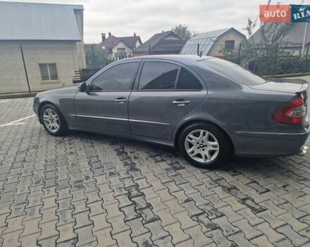 Сірий Мерседес Е-Клас, об'ємом двигуна 1.8 л та пробігом 257 тис. км за 7800 $, фото 7 на Automoto.ua