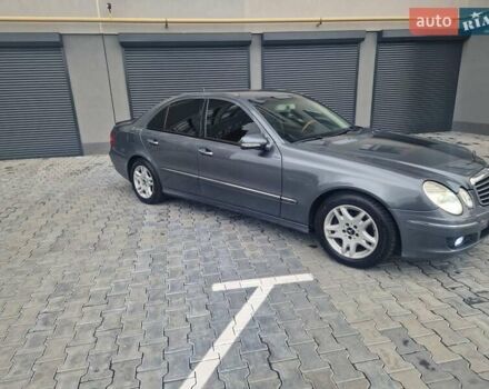 Сірий Мерседес Е-Клас, об'ємом двигуна 1.8 л та пробігом 257 тис. км за 7800 $, фото 3 на Automoto.ua