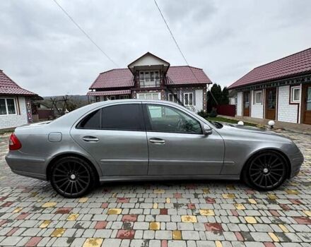 Серый Мерседес Е-Класс, объемом двигателя 2.2 л и пробегом 161 тыс. км за 9599 $, фото 4 на Automoto.ua