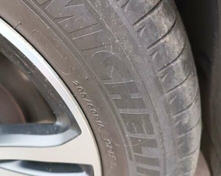 Серый Мерседес Е-Класс, объемом двигателя 2.15 л и пробегом 259 тыс. км за 10400 $, фото 16 на Automoto.ua