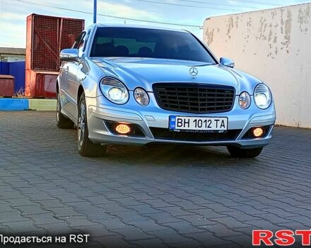 Серый Мерседес Е-Класс, объемом двигателя 2.1 л и пробегом 270 тыс. км за 8500 $, фото 1 на Automoto.ua