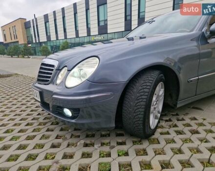 Серый Мерседес Е-Класс, объемом двигателя 1.8 л и пробегом 256 тыс. км за 8600 $, фото 15 на Automoto.ua