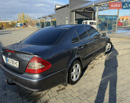 Сірий Мерседес Е-Клас, об'ємом двигуна 2.15 л та пробігом 502 тис. км за 8700 $, фото 10 на Automoto.ua