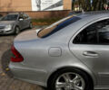 Мерседес Е-Клас 2008 у Львові на Automoto.ua Сірий Мерседес Е-Клас, об'ємом двигуна 2.99 л та пробігом 319 тис. км за 11500 $, фото 19 на Automoto.ua