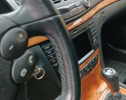 Серый Мерседес Е-Класс, объемом двигателя 2.15 л и пробегом 259 тыс. км за 10400 $, фото 19 на Automoto.ua