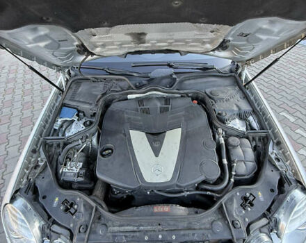 Серый Мерседес Е-Класс, объемом двигателя 3 л и пробегом 240 тыс. км за 15000 $, фото 32 на Automoto.ua