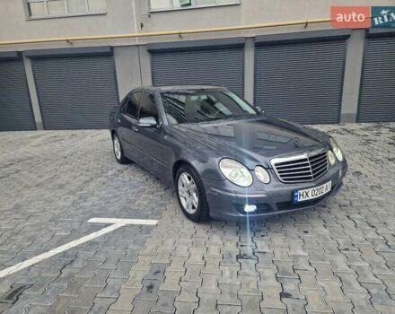 Серый Мерседес Е-Класс, объемом двигателя 1.8 л и пробегом 258 тыс. км за 7800 $, фото 2 на Automoto.ua