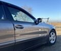 Сірий Мерседес Е-Клас, об'ємом двигуна 2.15 л та пробігом 371 тис. км за 9500 $, фото 6 на Automoto.ua
