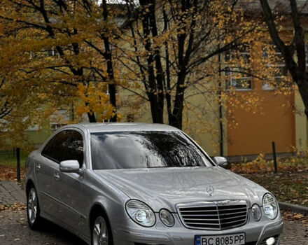 Мерседес Е-Клас 2008 у Львові на Automoto.ua Сірий Мерседес Е-Клас, об'ємом двигуна 2.99 л та пробігом 319 тис. км за 11500 $, фото 4 на Automoto.ua