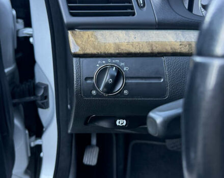 Серый Мерседес Е-Класс, объемом двигателя 3 л и пробегом 240 тыс. км за 15000 $, фото 24 на Automoto.ua