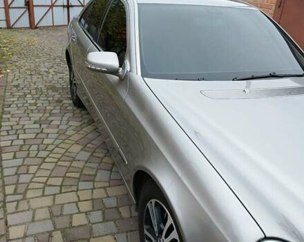 Серый Мерседес Е-Класс, объемом двигателя 2.15 л и пробегом 259 тыс. км за 10400 $, фото 5 на Automoto.ua