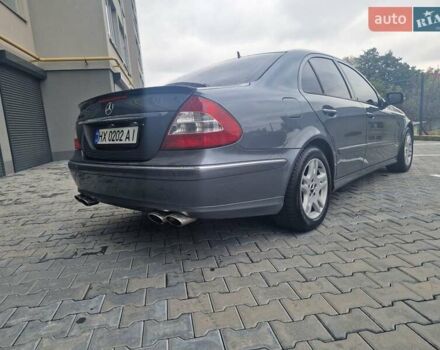 Сірий Мерседес Е-Клас, об'ємом двигуна 1.8 л та пробігом 257 тис. км за 7800 $, фото 12 на Automoto.ua