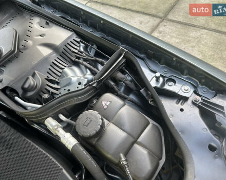 Серый Мерседес Е-Класс, объемом двигателя 2.15 л и пробегом 249 тыс. км за 13100 $, фото 33 на Automoto.ua