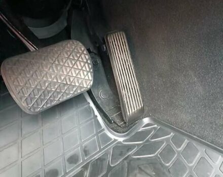 Серый Мерседес Е-Класс, объемом двигателя 2.15 л и пробегом 259 тыс. км за 10400 $, фото 21 на Automoto.ua