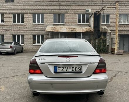 Мерседес Е-Клас 2008 у Львові на Automoto.ua Сірий Мерседес Е-Клас, об'ємом двигуна 3.2 л та пробігом 360 тис. км за 5200 $, фото 3 на Automoto.ua