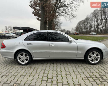 Сірий Мерседес Е-Клас, об'ємом двигуна 2.2 л та пробігом 253 тис. км за 8700 $, фото 3 на Automoto.ua