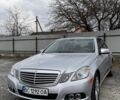 Серый Мерседес Е-Класс, объемом двигателя 3.5 л и пробегом 142 тыс. км за 15600 $, фото 1 на Automoto.ua