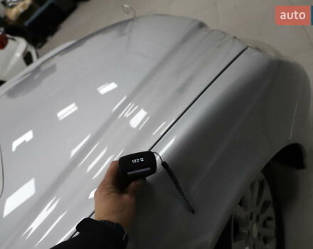 Сірий Мерседес Е-Клас, об'ємом двигуна 2.2 л та пробігом 194 тис. км за 14899 $, фото 125 на Automoto.ua