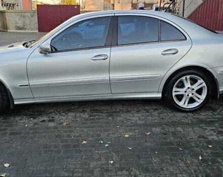 Сірий Мерседес Е-Клас, об'ємом двигуна 3 л та пробігом 173 тис. км за 9900 $, фото 1 на Automoto.ua