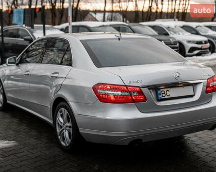Серый Мерседес Е-Класс, объемом двигателя 3.5 л и пробегом 139 тыс. км за 15500 $, фото 9 на Automoto.ua