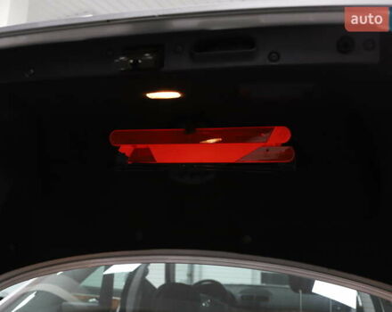 Сірий Мерседес Е-Клас, об'ємом двигуна 2.2 л та пробігом 194 тис. км за 14899 $, фото 86 на Automoto.ua