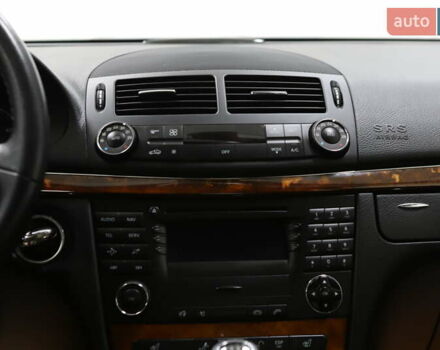 Сірий Мерседес Е-Клас, об'ємом двигуна 2.2 л та пробігом 194 тис. км за 14899 $, фото 66 на Automoto.ua