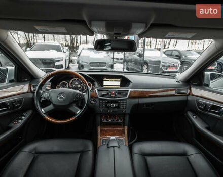 Серый Мерседес Е-Класс, объемом двигателя 3.5 л и пробегом 139 тыс. км за 15500 $, фото 19 на Automoto.ua