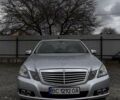 Серый Мерседес Е-Класс, объемом двигателя 3.5 л и пробегом 142 тыс. км за 15999 $, фото 1 на Automoto.ua