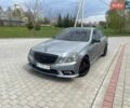 Серый Мерседес Е-Класс, объемом двигателя 2.14 л и пробегом 312 тыс. км за 12999 $, фото 1 на Automoto.ua