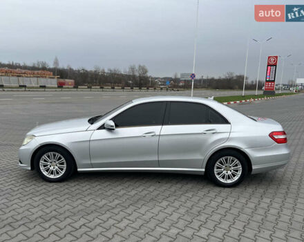 Сірий Мерседес Е-Клас, об'ємом двигуна 2.2 л та пробігом 380 тис. км за 9900 $, фото 3 на Automoto.ua