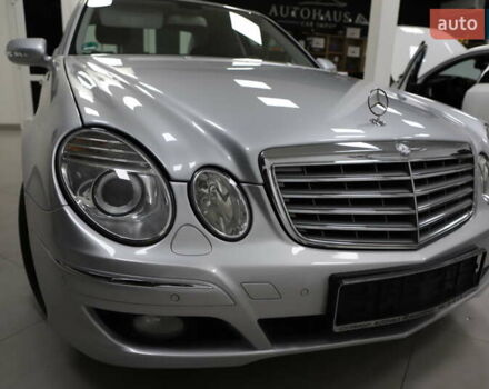 Сірий Мерседес Е-Клас, об'ємом двигуна 2.2 л та пробігом 194 тис. км за 14899 $, фото 27 на Automoto.ua