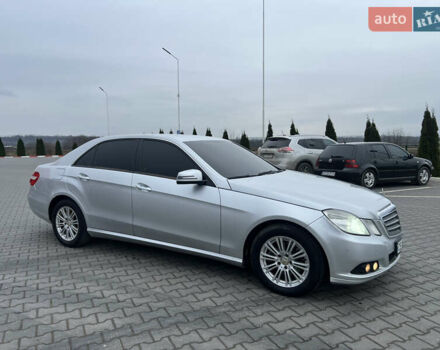 Сірий Мерседес Е-Клас, об'ємом двигуна 2.2 л та пробігом 380 тис. км за 9900 $, фото 7 на Automoto.ua