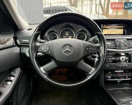 Сірий Мерседес Е-Клас, об'ємом двигуна 3 л та пробігом 228 тис. км за 18000 $, фото 29 на Automoto.ua