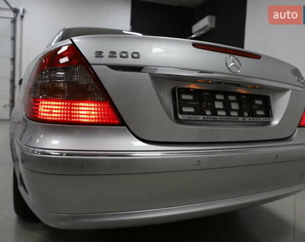 Сірий Мерседес Е-Клас, об'ємом двигуна 2.2 л та пробігом 194 тис. км за 14899 $, фото 31 на Automoto.ua