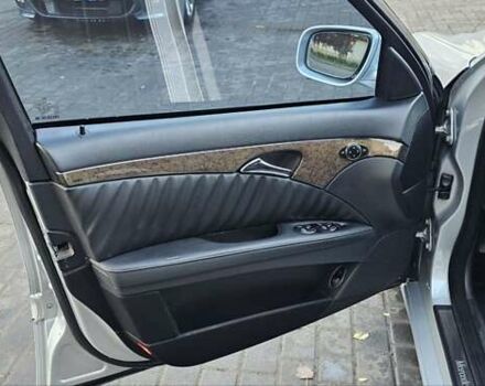 Сірий Мерседес Е-Клас, об'ємом двигуна 3 л та пробігом 173 тис. км за 9900 $, фото 8 на Automoto.ua