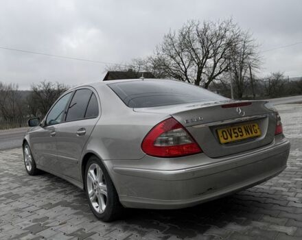 Сірий Мерседес Е-Клас, об'ємом двигуна 3 л та пробігом 380 тис. км за 4433 $, фото 3 на Automoto.ua