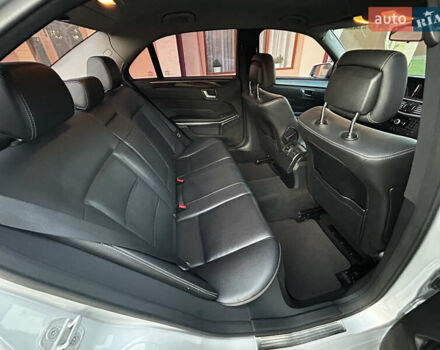 Серый Мерседес Е-Класс, объемом двигателя 2.2 л и пробегом 280 тыс. км за 11750 $, фото 16 на Automoto.ua