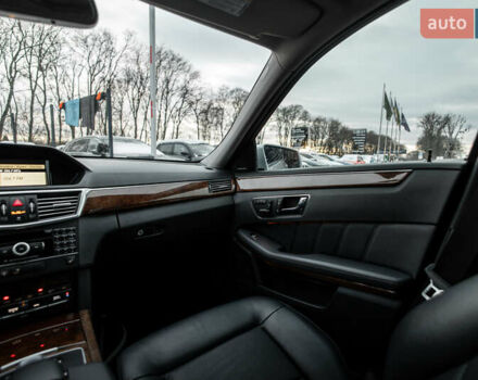 Серый Мерседес Е-Класс, объемом двигателя 3.5 л и пробегом 139 тыс. км за 15500 $, фото 39 на Automoto.ua