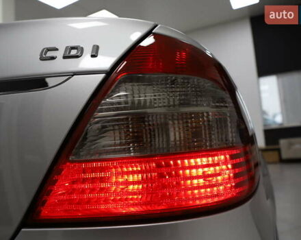 Сірий Мерседес Е-Клас, об'ємом двигуна 2.2 л та пробігом 194 тис. км за 14899 $, фото 53 на Automoto.ua