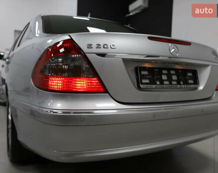 Сірий Мерседес Е-Клас, об'ємом двигуна 2.2 л та пробігом 194 тис. км за 14899 $, фото 21 на Automoto.ua
