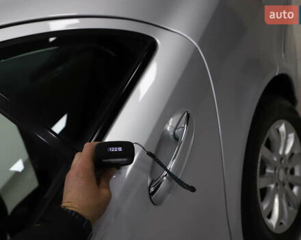 Сірий Мерседес Е-Клас, об'ємом двигуна 2.2 л та пробігом 194 тис. км за 14899 $, фото 113 на Automoto.ua