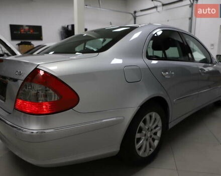 Сірий Мерседес Е-Клас, об'ємом двигуна 2.2 л та пробігом 194 тис. км за 14899 $, фото 24 на Automoto.ua