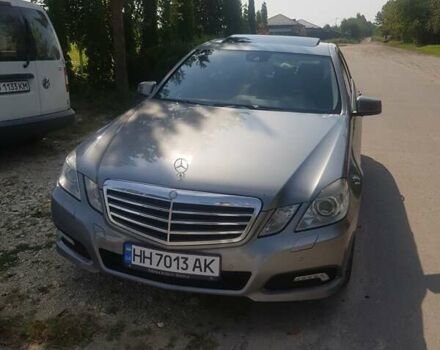 Сірий Мерседес Е-Клас, об'ємом двигуна 2.2 л та пробігом 320 тис. км за 11200 $, фото 5 на Automoto.ua