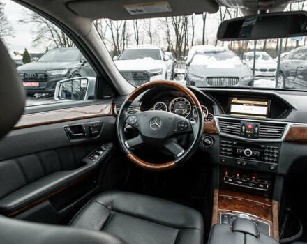 Серый Мерседес Е-Класс, объемом двигателя 3.5 л и пробегом 139 тыс. км за 15500 $, фото 20 на Automoto.ua