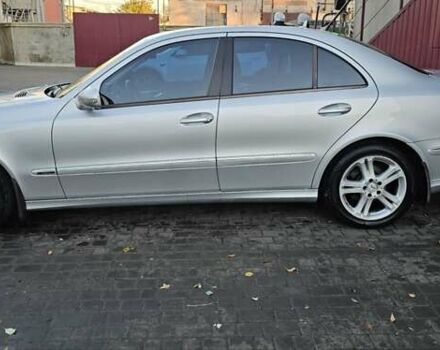 Сірий Мерседес Е-Клас, об'ємом двигуна 3 л та пробігом 173 тис. км за 9900 $, фото 5 на Automoto.ua