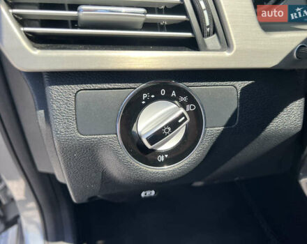 Серый Мерседес Е-Класс, объемом двигателя 2.14 л и пробегом 303 тыс. км за 16300 $, фото 39 на Automoto.ua