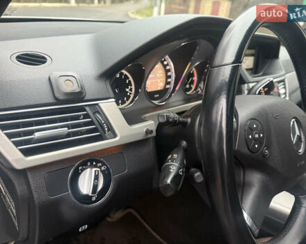 Сірий Мерседес Е-Клас, об'ємом двигуна 3 л та пробігом 257 тис. км за 17200 $, фото 23 на Automoto.ua