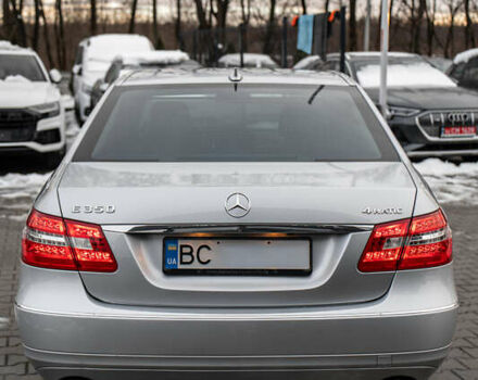 Серый Мерседес Е-Класс, объемом двигателя 3.5 л и пробегом 139 тыс. км за 15500 $, фото 13 на Automoto.ua